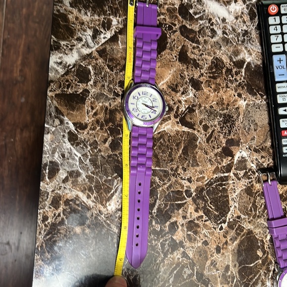 Purple watch - Picture 5 of 7